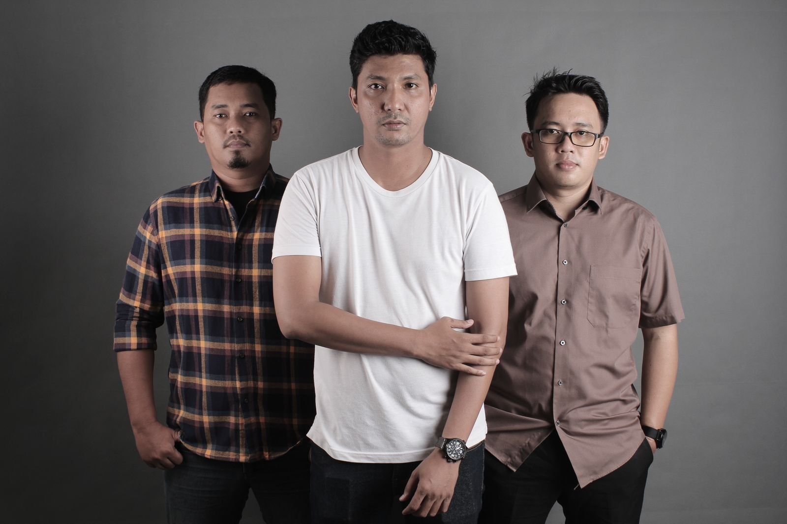 Derana resmi lepas single “Tak Harus Sama”   