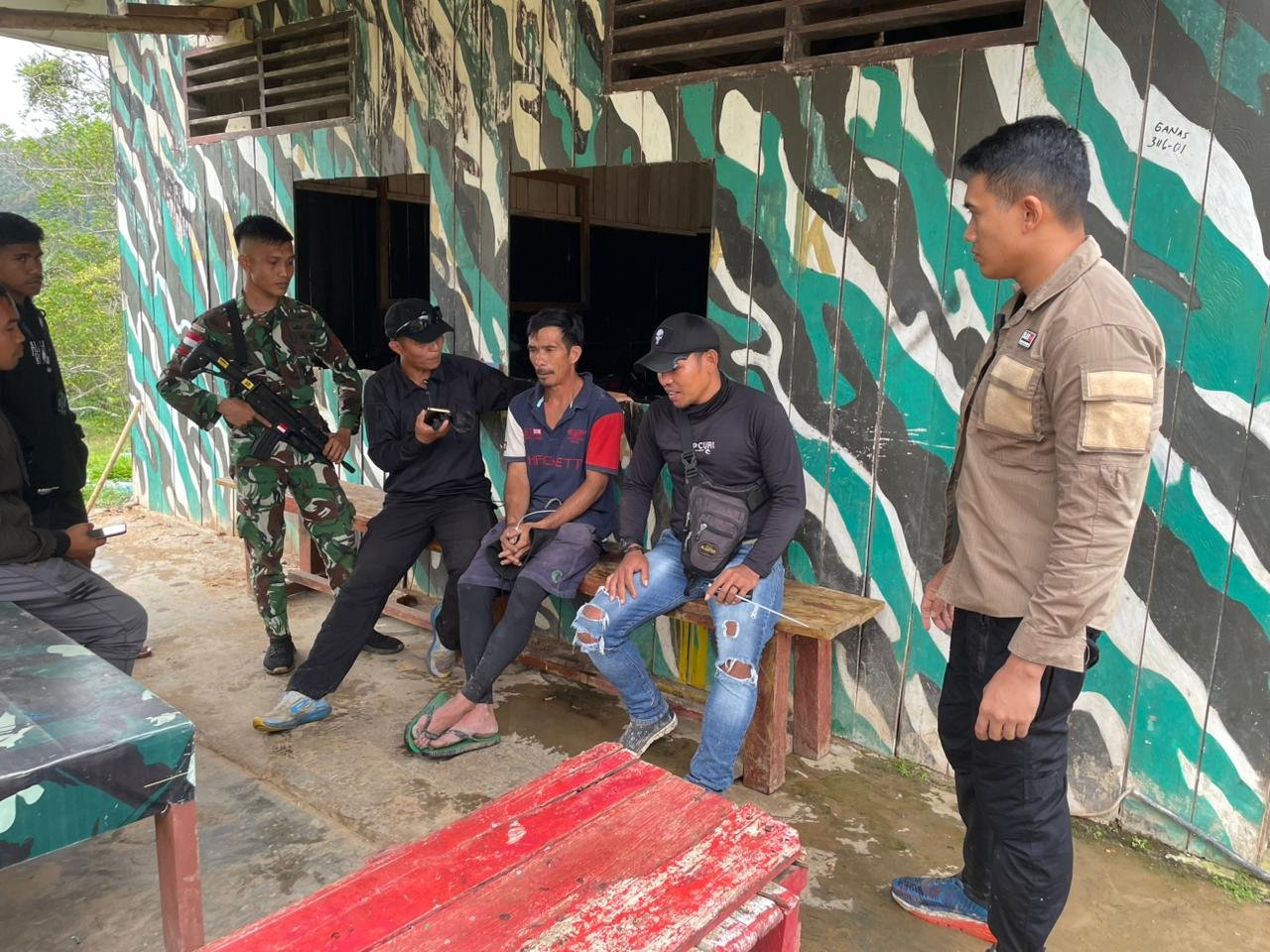 Yonzipur 8/SMG Sergap Penyelundupan Narkotika di Jalan Tikus Long Midang