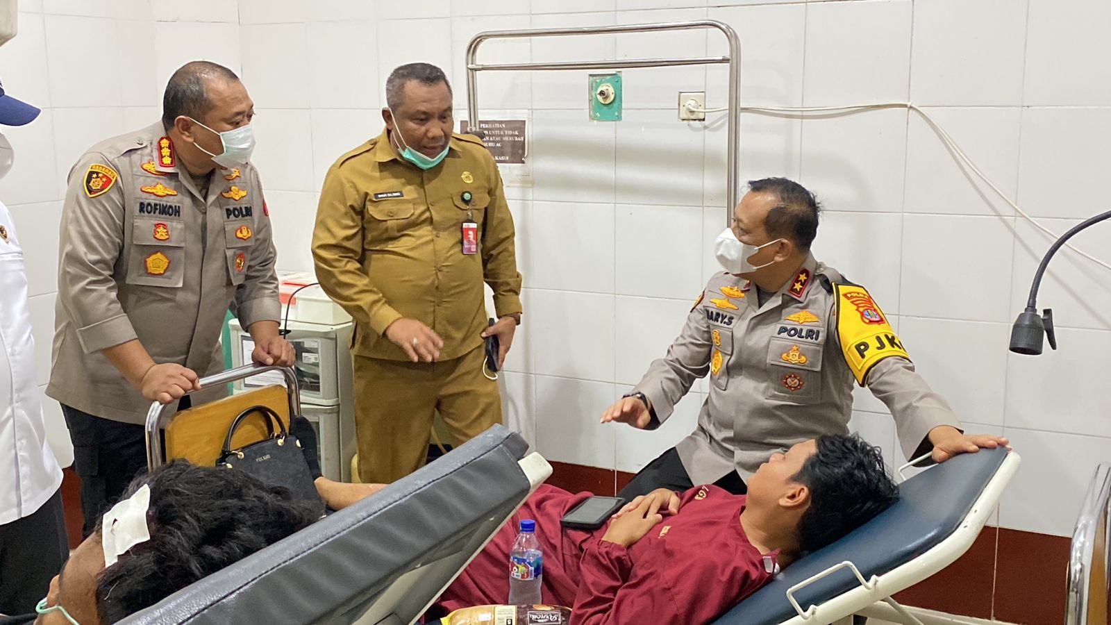 Kapolda Kaltara Turun Langsung ke Lokasi Kecelakaan Speedboat di Sungai Kayan, Pimpin Penyisiran Korban dan Kunjungi Korban Selamat