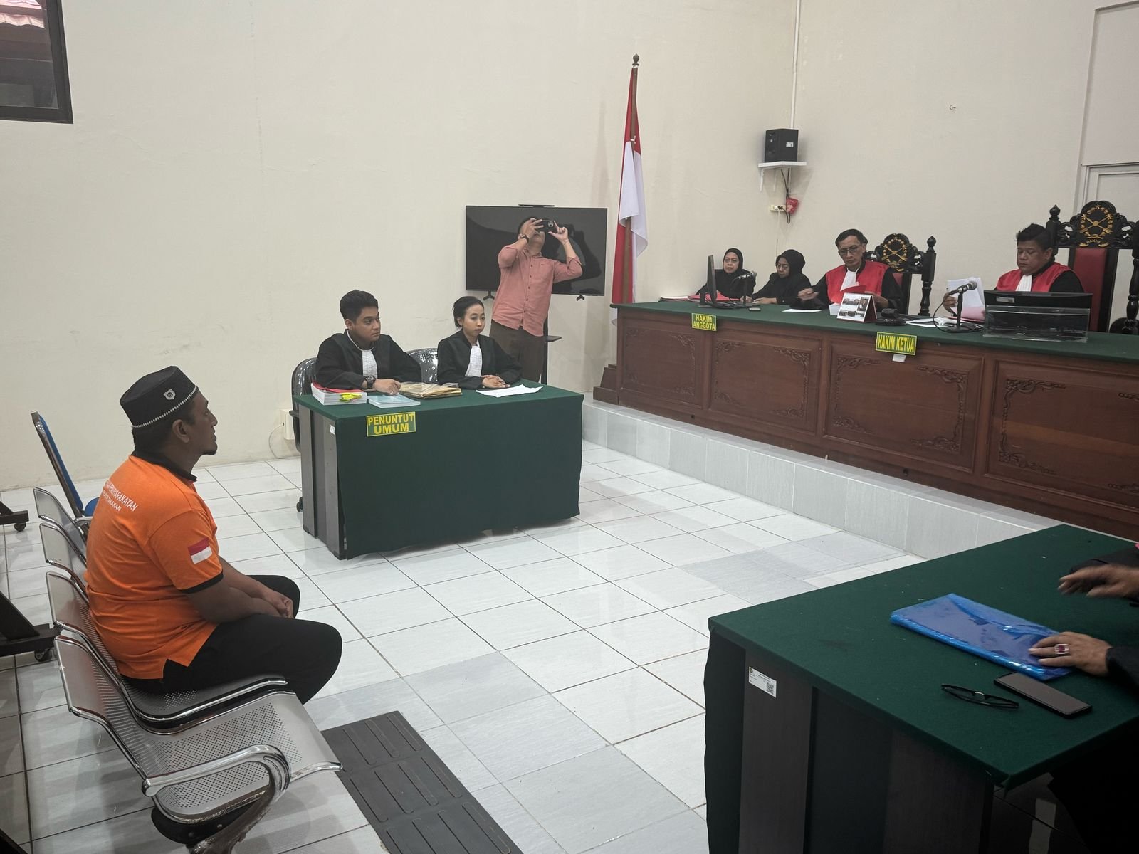 Dana Perusahaan di Gelapkan, Saksi dan Terdakwa Saling Sekongkol