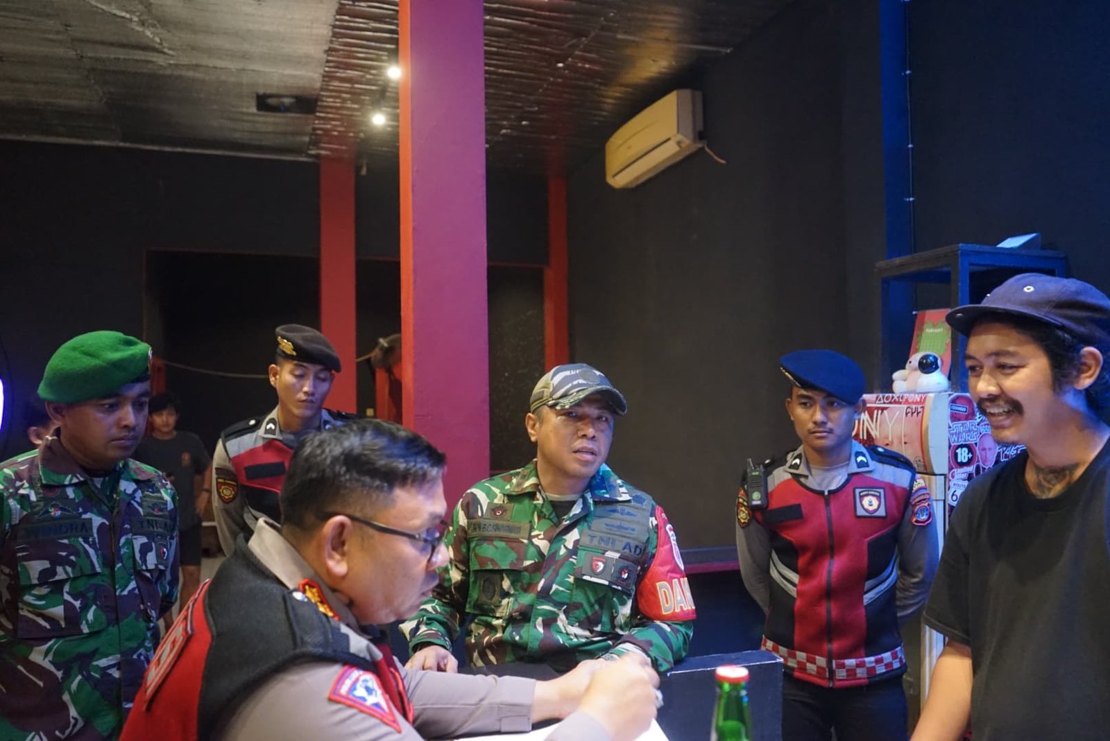 Pimpin Patroli Gabungan,Dandim 0907 Dan Kapolres Edukasi Masyarakat Jaga Kamtibmas Bersama   