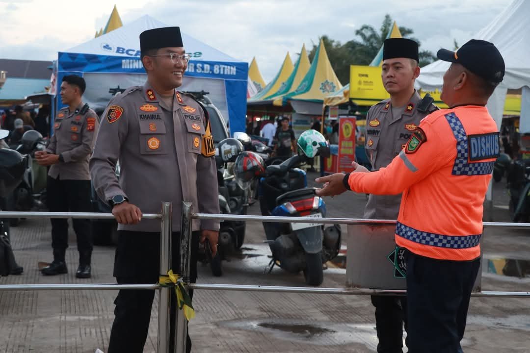 Jaga Ketertiban, Kapolres Berau Pastikan Pengamanan Pasar Ramadan Optimal