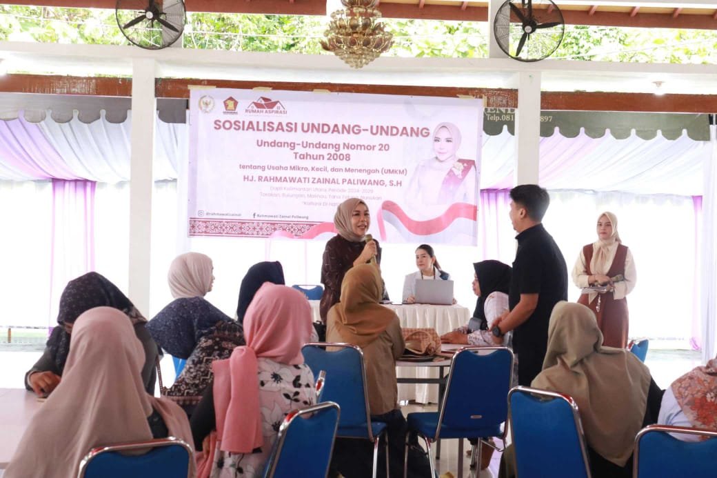 Rahmawati Zainal Paliwang Sosialisasikan UU Nomor 20 Tahun 2008 tentang Usaha Mikro, Kecil, dan Menengah di Tanjung Selor