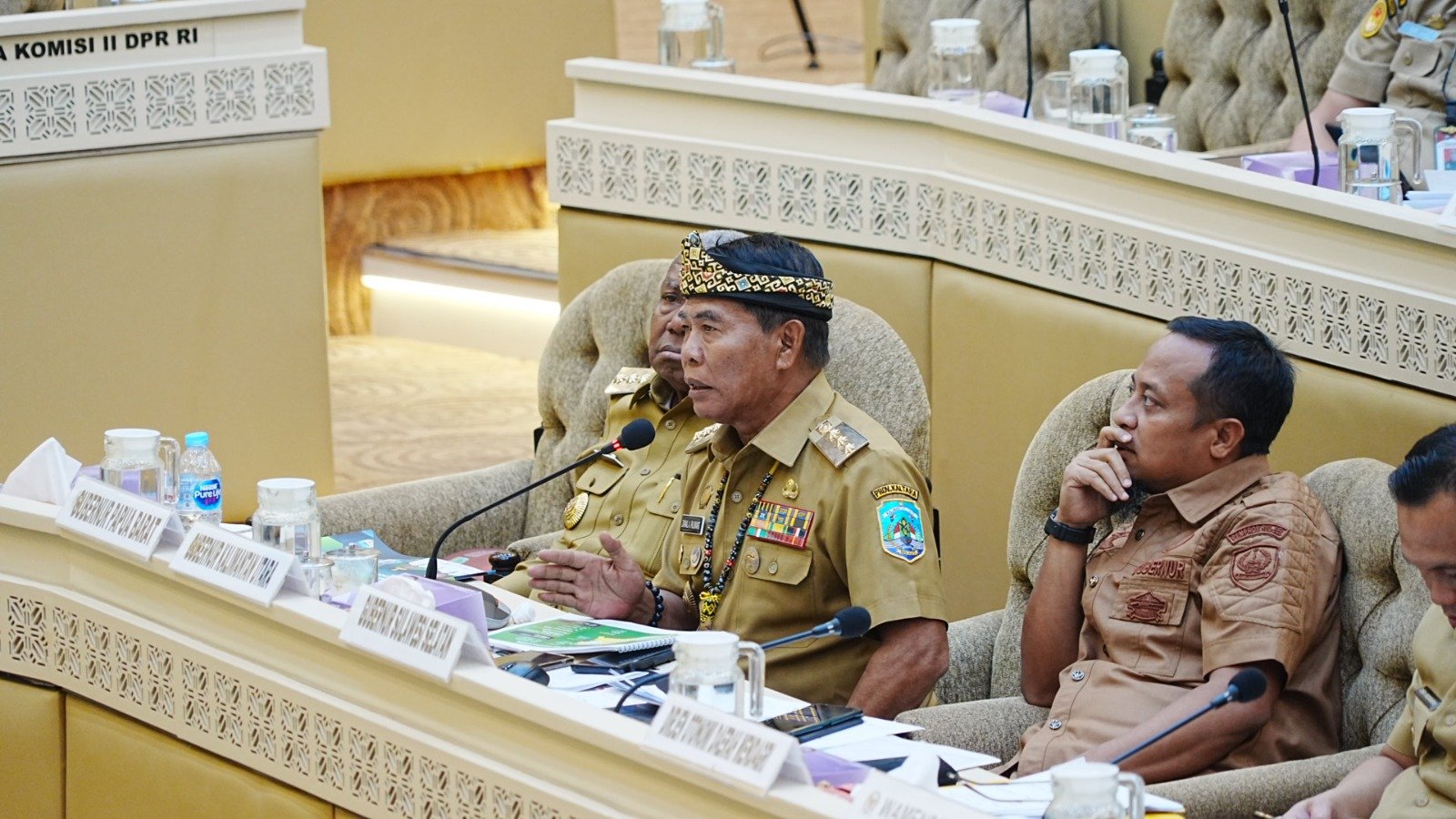 RDP dengan Komisi II DPR RI, Gubernur Minta Pemerintah Pusat Fokus Bangun Perbatasan   