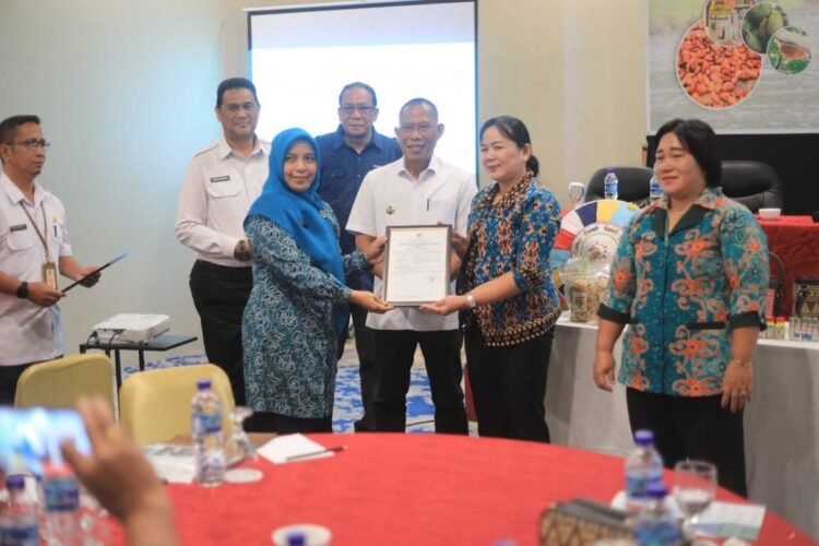 Bupati Bulungan Dorong Kelompok Usaha Perempuan Jadi Motor Ekonomi Desa   