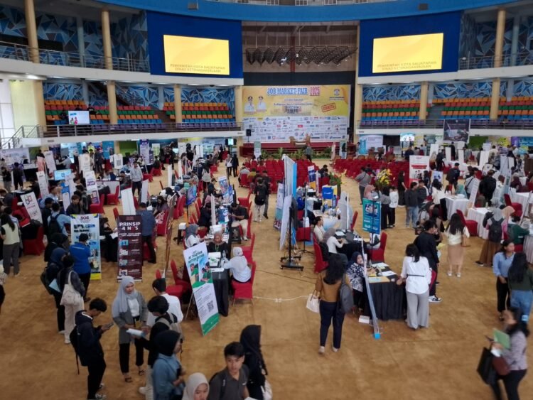 Lebih dari 1.700 Lowongan Dibuka, Job Market Fair Balikpapan 2025 Sasar Ribuan Pencari Kerja      