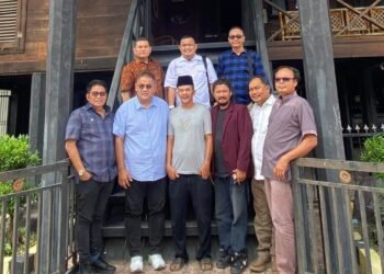 Teguh Santosa Kunjungi Rumah Adat Bagas Godang, Dorong Pelestarian Budaya Lokal