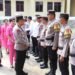Kapolda Kaltara Kunjungi Polsek Sekatak Dan Polsek Malinau Barat, Pastikan Kondisi Personel Dalam Bertugas