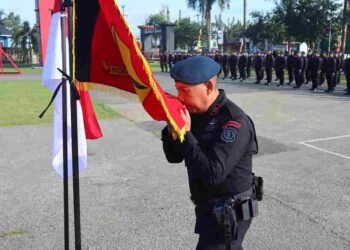 Purna Tugas Iptu Siswoyo, Batalyon B Pelopor Gelar Upacara Tradisi Pedang Pora