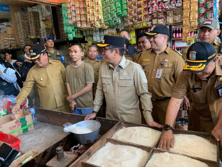 Wali Kota Pastikan Stok Beras Balikpapan Aman, Kelangkaan Hanya Terjadi pada Beras Premium