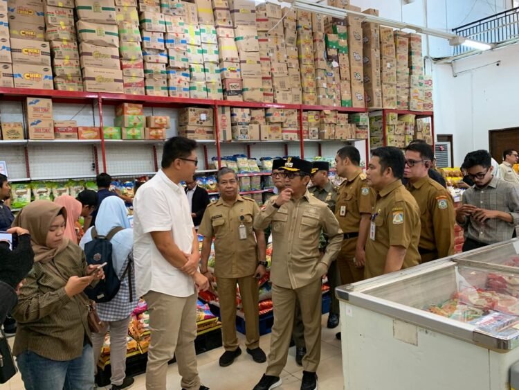 Wali Kota Tegaskan Larangan Penimbunan dan Kenaikan Harga Berlebihan