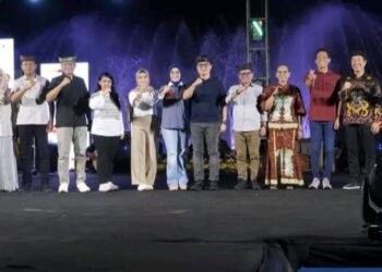 Malam Puncak Upun Taka Festival 2025 Meriahkan RTH Joesoef Abdullah   