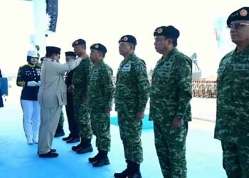 Pangdam VI/Mulawarman Hadiri Upacara Gelar Pasukan Operasional dan Kehormatan Militer di Pusdiklatpassus