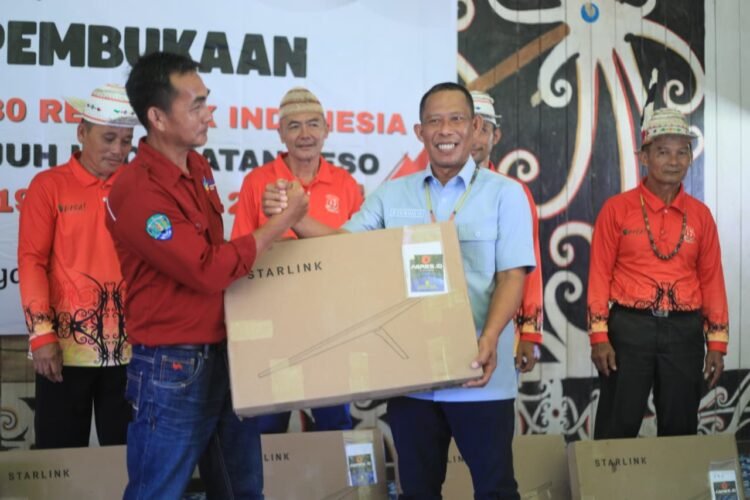 Bupati Bulungan Hadirkan Internet Satelit untuk Desa-Desa Terpencil   