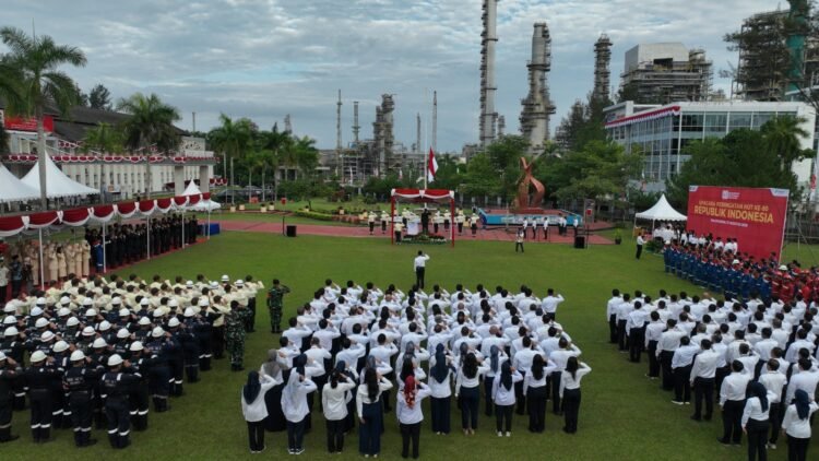 Garda Terdepan Ketahanan Energi Nasional, Pekerja Kilang Pertamina Unit Balikpapan Gelar Upacara dan Lomba Gembira HUT RI Ke-80