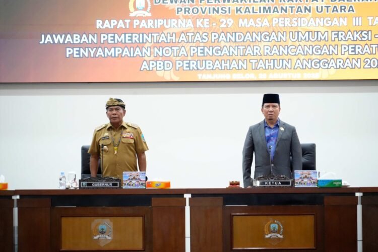 Gubernur Beri Jawaban Pandangan Umum Fraksi Atas Ranperda APBD Perubahan Kaltara 2025 