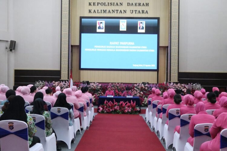 Rapat Paripurna Pengurus Bhayangkari Daerah Kaltara dan Pengurus Yayasan Kemala Bhayangkari Daerah Kaltara