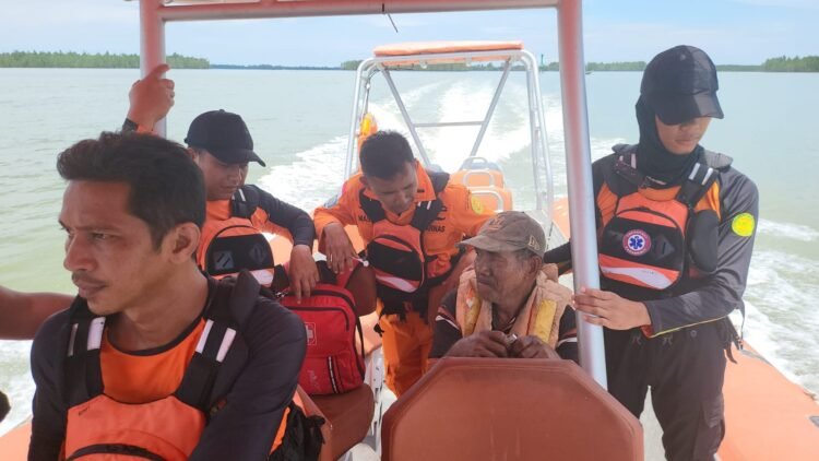 Korban Kapal Mati Mesin di Muara Bulungan Berhasil Diselamatkan Tim SAR Tarakan