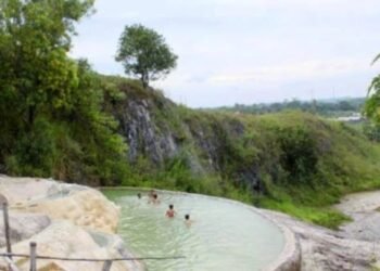 Sumber Air Panas Sajau, Bulungan: Sensasi Berendam dan Menyelami Keajaiban Panas Bumi Kalimantan Utara