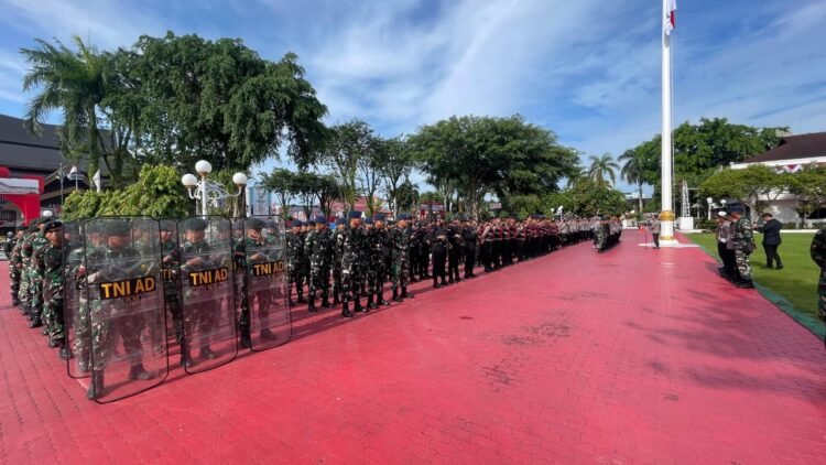 Amankan Aksi Unras, 1 SST Anti Anarkis Batalyon A Brimob Kaltim Bergeser ke DPRD Kota Balikpapan