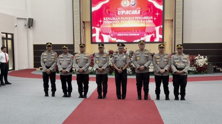 Wakapolda Kaltara Pimpin Upacara Kenaikan Pangkat Pengabdian Personel Polri Polda Kaltara