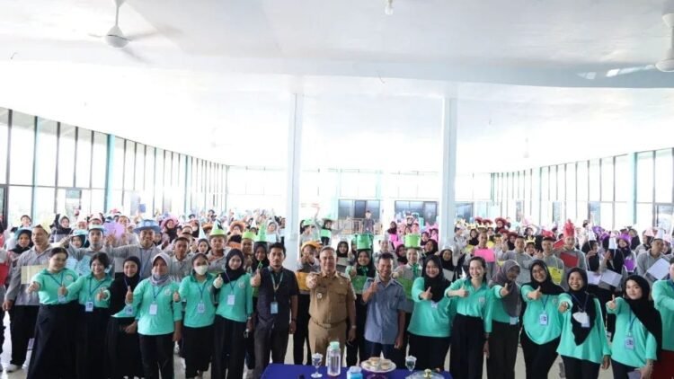 Wali Kota Tarakan Tekankan Pentingnya Teknologi Hijau di PKKMB Politeknik Kaltara   