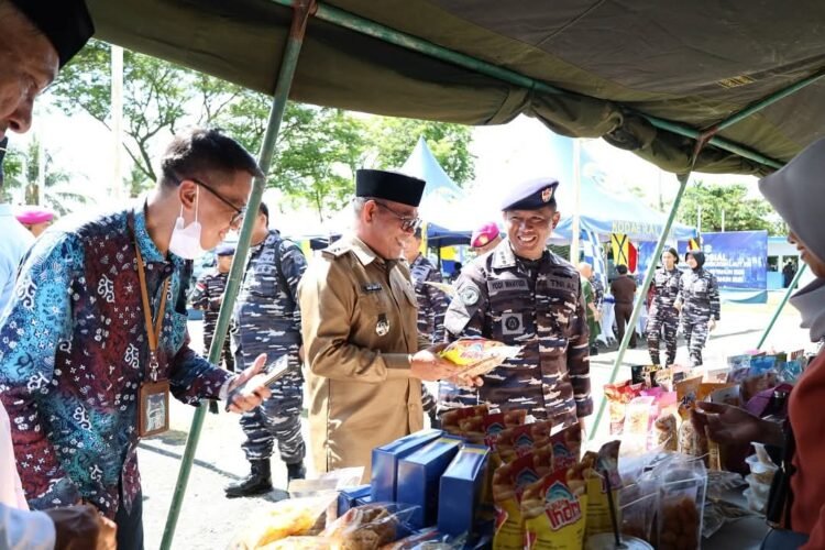 TNI AL Gelar Bakti Sosial di Tarakan, Wawali Tekankan Pentingnya Sinergi