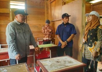 Wakil Bupati Gamalis Tinjau Lokasi Sekolah Filial di KAT Sei Maning   
