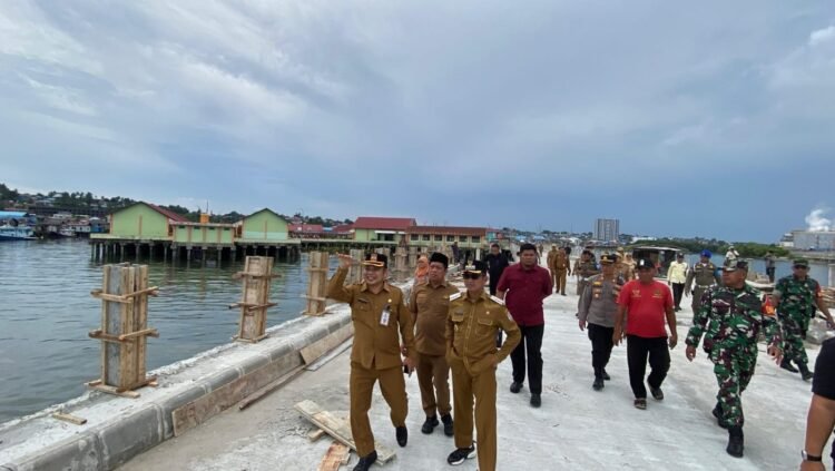 Balikpapan Kembangkan Kawasan Pesisir Lewat Jembatan Kampung Atas Air