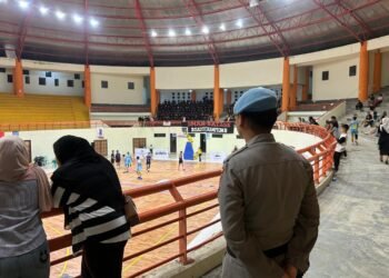 Laga Seru Warnai Turnamen Basketball Piala Gubernur Kaltara, Polresta Bulungan Pastikan Situasi Kondusif   