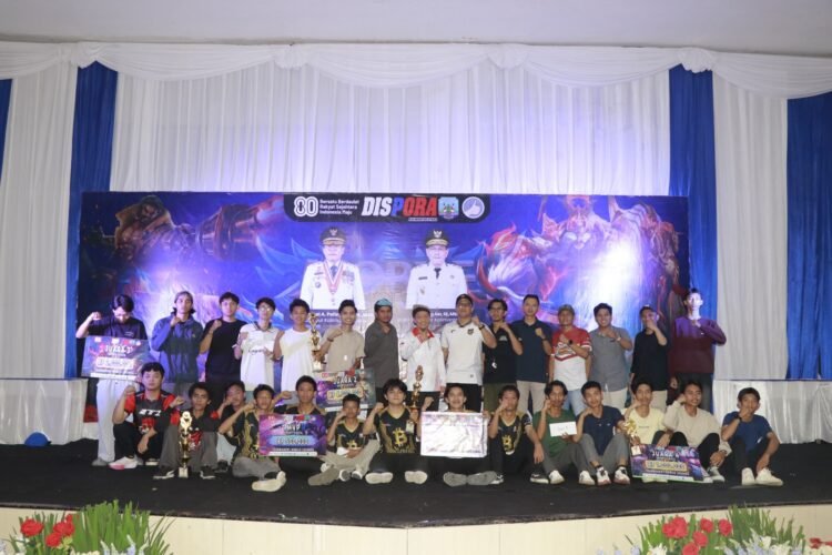 Tutup Turnamen Mobile Legend, Pemprov Kaltara Berikan Motivasi dan Semangat Atlet    