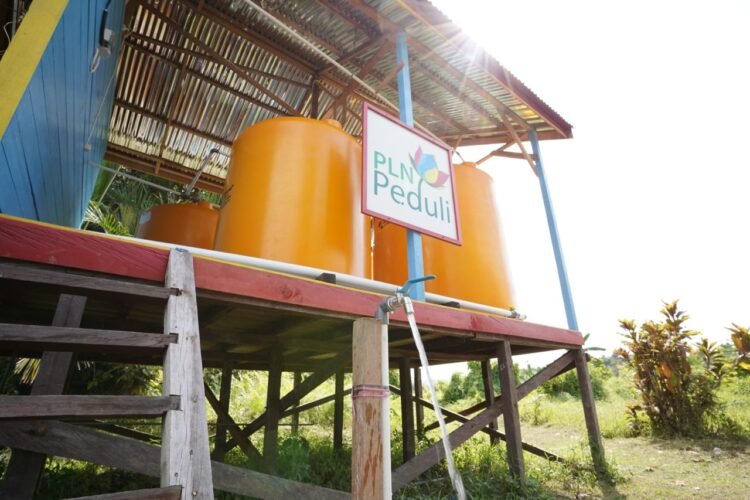 Wujud Keadilan Sosial PLN di Hari Kesaktian Pancasila: Air Bersih untuk Ratusan Jiwa Tanjung Buyu