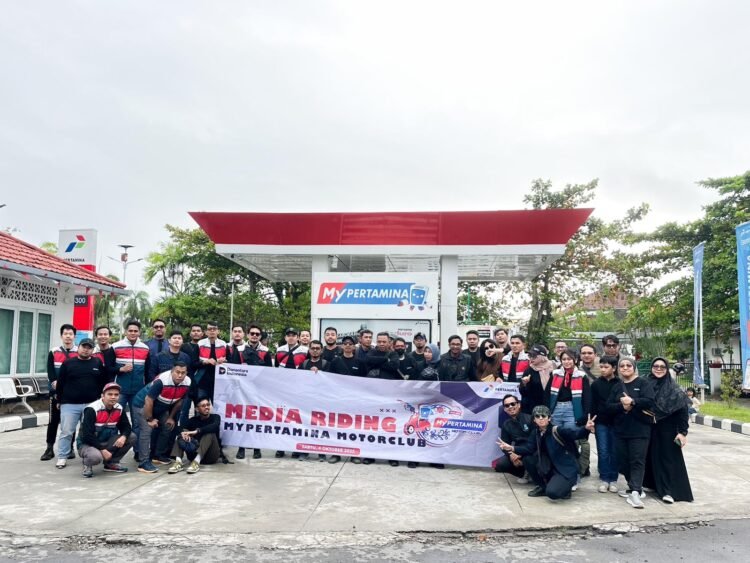 Perkuat Sinergi, Pertamina Patra Niaga Regional Kalimantan Gelar _Media Riding MyPertamina Motorclub_ di Balikpapan