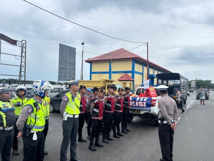 Polresta Bulungan Siagakan Personel Amankan Festival Sungai Kayan 2025   