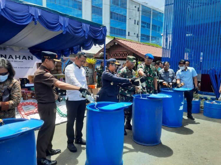 Operasi Gempur Rokok Ilegal: Bea Cukai Balikpapan Tindak Tegas Peredaran Barang Terlarang   