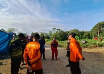 Dua Korban Masih Dicari, Tim SAR Lanjutkan Operasi di Sungai Meratak, Kutai Timur