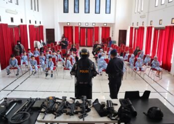 Brimob Batalyon B Pelopor Sambut Kunjungan Edukasi TK Az Zahro Samarinda