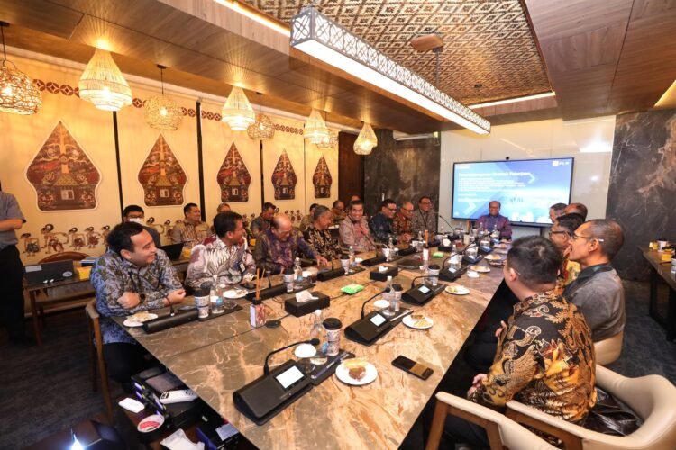 Dukung Ketahanan Energi dan Pemerataan Listrik Nasional, PLN UIP KLT Teguhkan Komitmen Keandalan Listrik di Pulau Sebuku Kalimantan Selatan