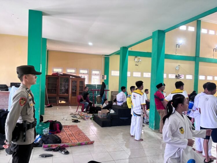 Polresta Bulungan Amankan Turnamen Karate Porkab II di SMKN 1 Tanjung Selor   