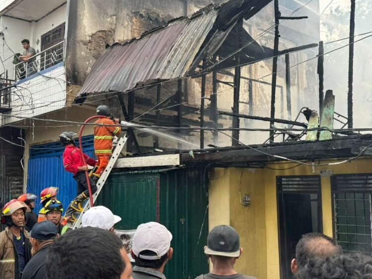 Kebakaran Hanguskan Rumah Ketua FKUB Tarakan dan Dua Bangunan Sekitar