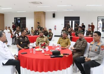 Kapolda Kaltara Hadiri Silaturahmi Bersama Pemerintah Prov. Kaltara dan Ramah Tamah Kajati Kaltara