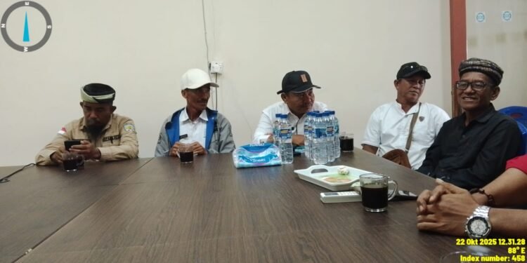 15 Tahun Tak Terima Hak Plasma, Warga Desa Bandan Bikis dan Buong Baru Gelar Aksi Bersama Pasukan Merah