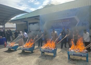 Ratusan Ribu Batang Rokok dan Miras Ilegal Dimusnahkan Bea Cukai Tarakan   