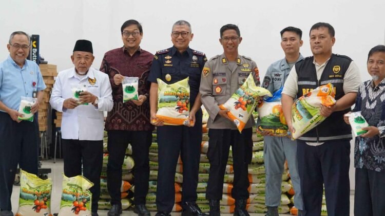 Bea Cukai Tarakan Pilih Hibah daripada Musnahkan Beras dan Gula, Bantu Kaum Dhuafa