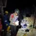 Respon Cepat Tim SAR Brimob Polda Kaltara Bantu Bersihkan Rumah Roboh Pasca Gempa Magnitudo 4,8