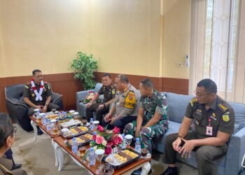 Kunjungan Perdana Kajati Kaltara ke Kejari Bulungan, Kapolresta: “Sinergi Ini Penting Untuk Penegakan Hukum yang Kuat”   