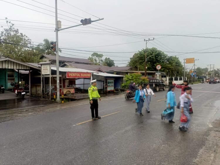 Sat Lantas Polresta Bulungan Laksanakan Strong Point Pagi