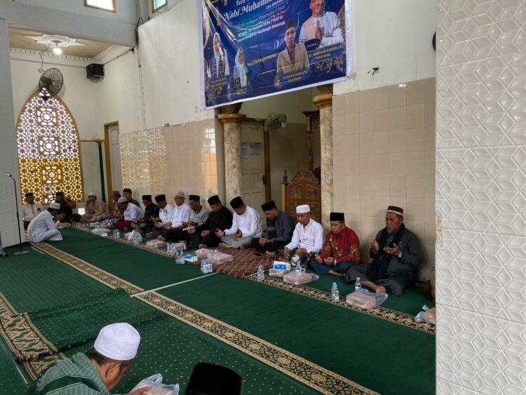 Peringati Isra Mi’raj Nabi Muhammad SAW, Kapolsek Sekatak Ajak Warga Perkuat Iman dan Jaga Kebersamaan   