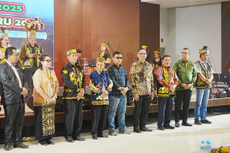 Hadiri Mubes VII PDKT, Wagub Ajak Masyarakat Dayak Jaga Persatuan dan Dukung Pembangunan
