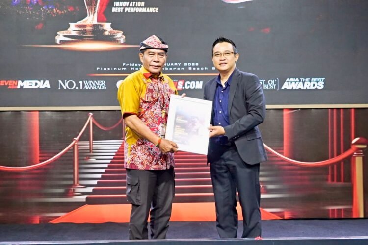 Bangun Kolaborasi Daerah–Pusat, Gubernur Kaltara Raih Indonesia Golden Awards 2026